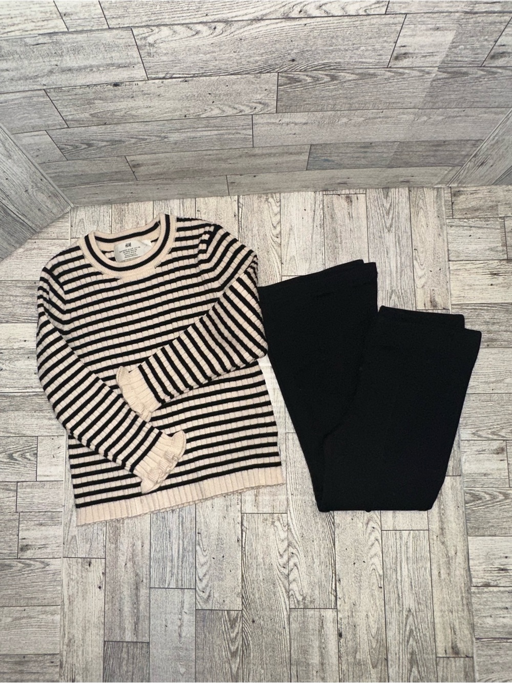H&M Kids Striped Crewneck Sweater in Cream & Black